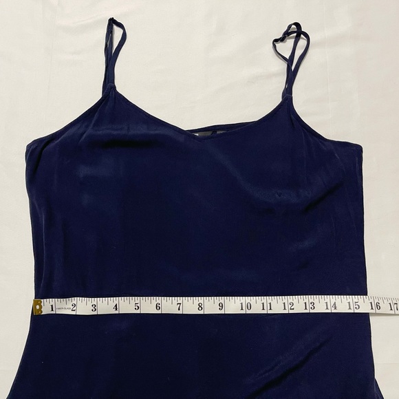 ✨Host Pick✨Uniqlo Cami Midi Dress in Navy - Picture 8 of 11